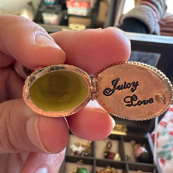 Juicy couture cake charm “why am I always hungry” - Picture 5 of 5